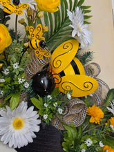 Load image into Gallery viewer, Bee Happy Door Swag