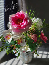 Load image into Gallery viewer, Pretty in the Garden