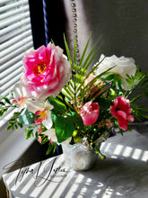 Load image into Gallery viewer, Pretty in the Garden