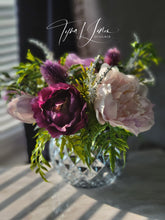 Load image into Gallery viewer, Lovely You