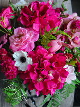 Load image into Gallery viewer, Lady Mazell