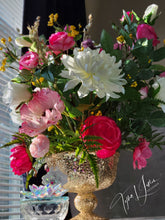 Load image into Gallery viewer, Mrs. Martha
