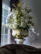 Load image into Gallery viewer, Eve of Madame