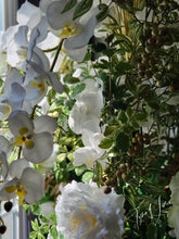 Load image into Gallery viewer, Eve of Madame