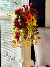 Load image into Gallery viewer, Aurelia