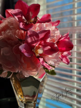 Load image into Gallery viewer, Hey Gorgeous!