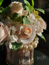 Load image into Gallery viewer, Lady Anne