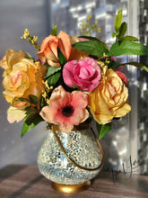 Load image into Gallery viewer, Pretty Garden