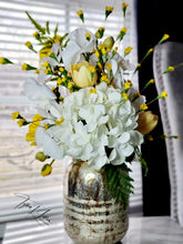 Load image into Gallery viewer, Lacey