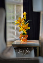 Load image into Gallery viewer, Lily Love