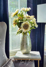 Load image into Gallery viewer, Creme Beauty