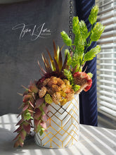 Load image into Gallery viewer, Desiree