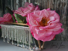 Load image into Gallery viewer, Hold Me Tight